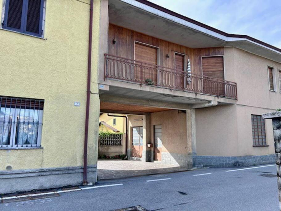 Casa Lucia A Carugo Lägenhet Exteriör bild